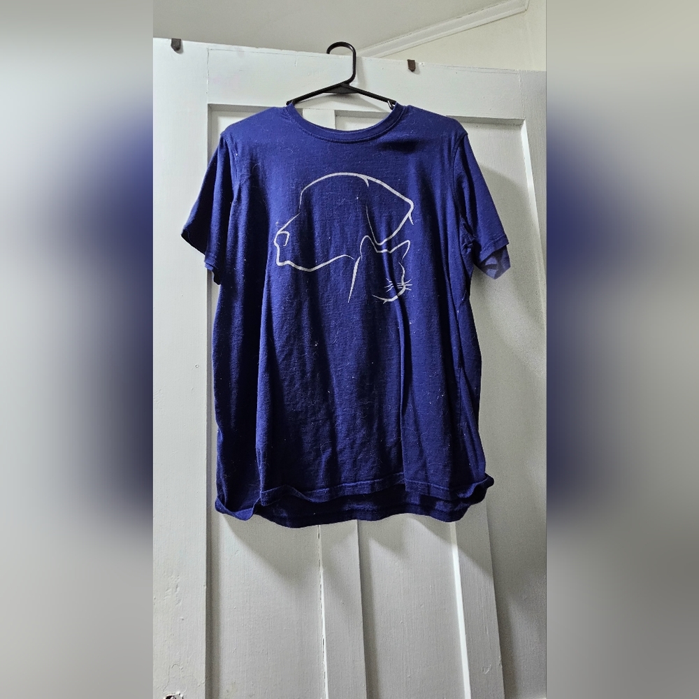 Women's size Large animal shirt